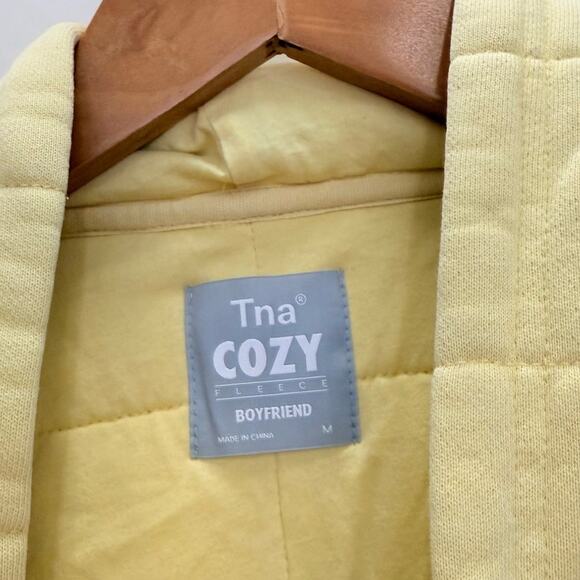 TNA Mega Quilted Butter Yellow Cozy Fleece Jacket Fall Winter Warm Medium - Picture 4 of 4